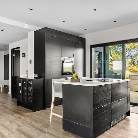 Apartment Idyllisk Sted Pa Toppen Av Alshus , *