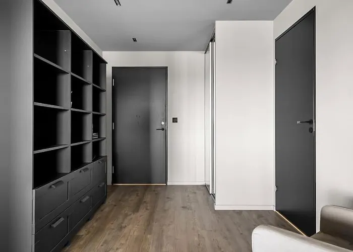 Idyllisk Sted Pa Toppen Av Alshus ,